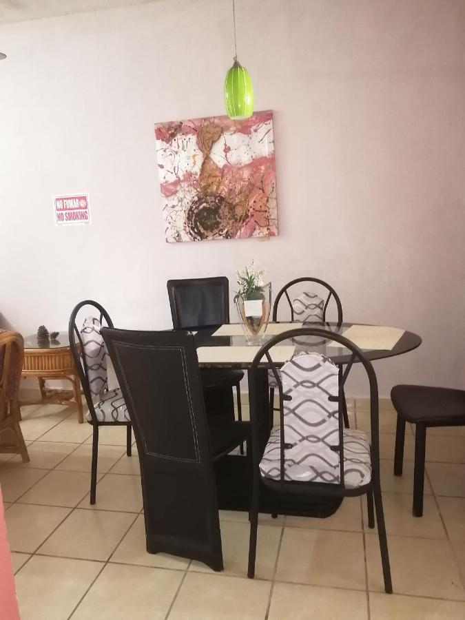Depto Vacacional Con Wifi Almendros Apartment Плая дел Кармен Екстериор снимка